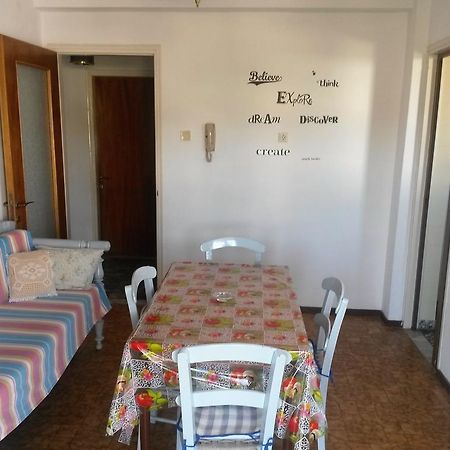 Magdalini Hotel Vóci Kültér fotó